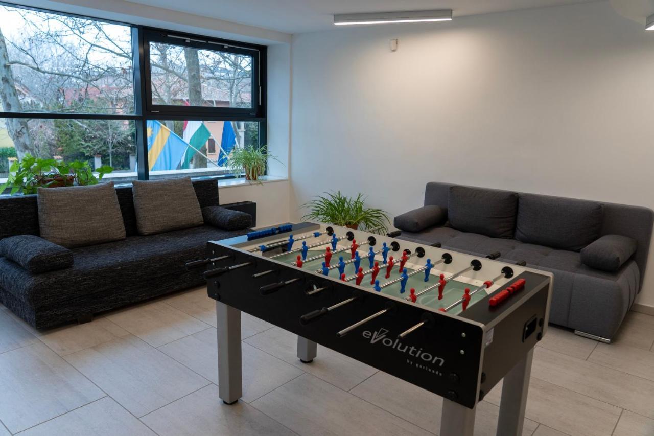 Zamardi Tok Hotell Exteriör bild